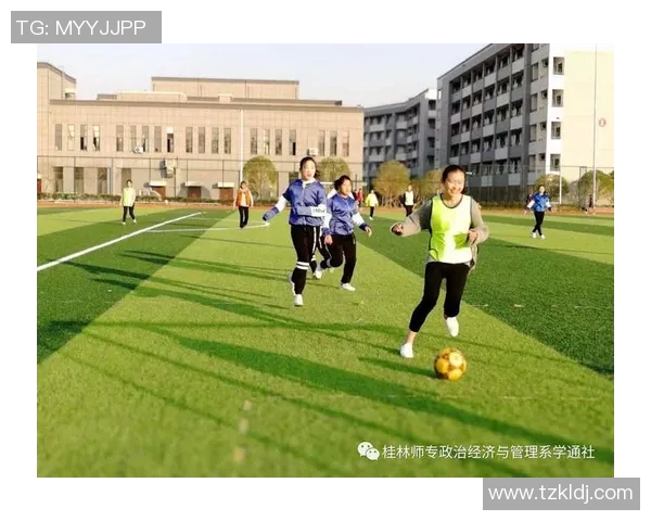 杭州足球队崛起之路:探索他们背后的力量与激情 杭州足球队崛起之路:探索他们背后的力量与激情