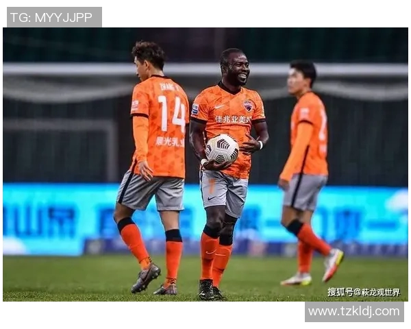 深圳篮球队速度之争引发热议球迷观点各异探讨战术与表现