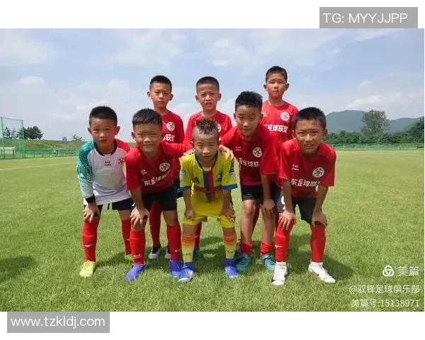 足球明星小豆的成长历程与辉煌成就揭秘